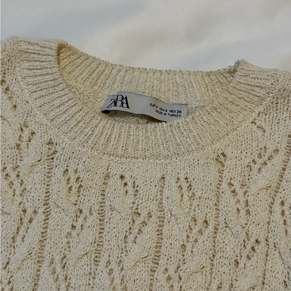 Zara Beige Knit Sweater with Ruffles - Picture 3 of 7